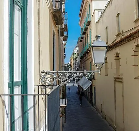 Bed & Breakfast White House Civico 28 *